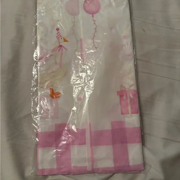 One Silly Goose Birthday Banner & Tablecloth Set - Picture 5 of 6